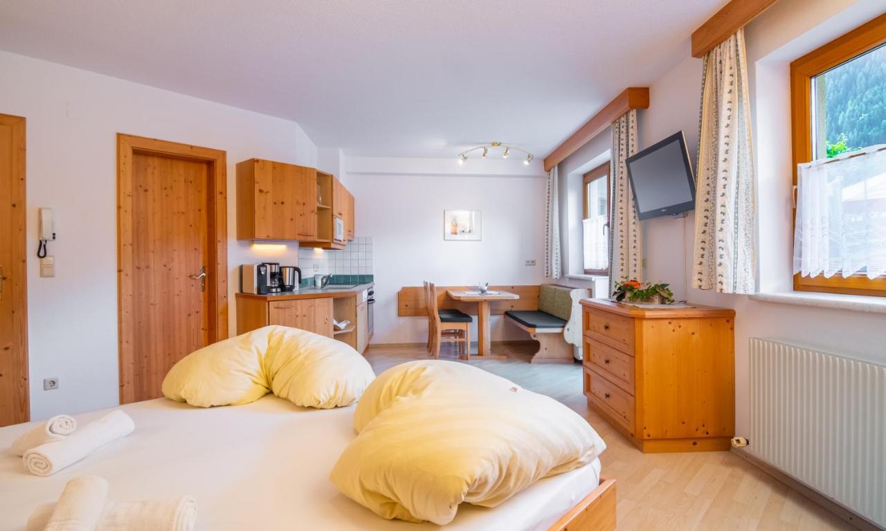 ניוסטיפט אים סטובאיטל Alpenpension Elferblick מראה חיצוני תמונה
