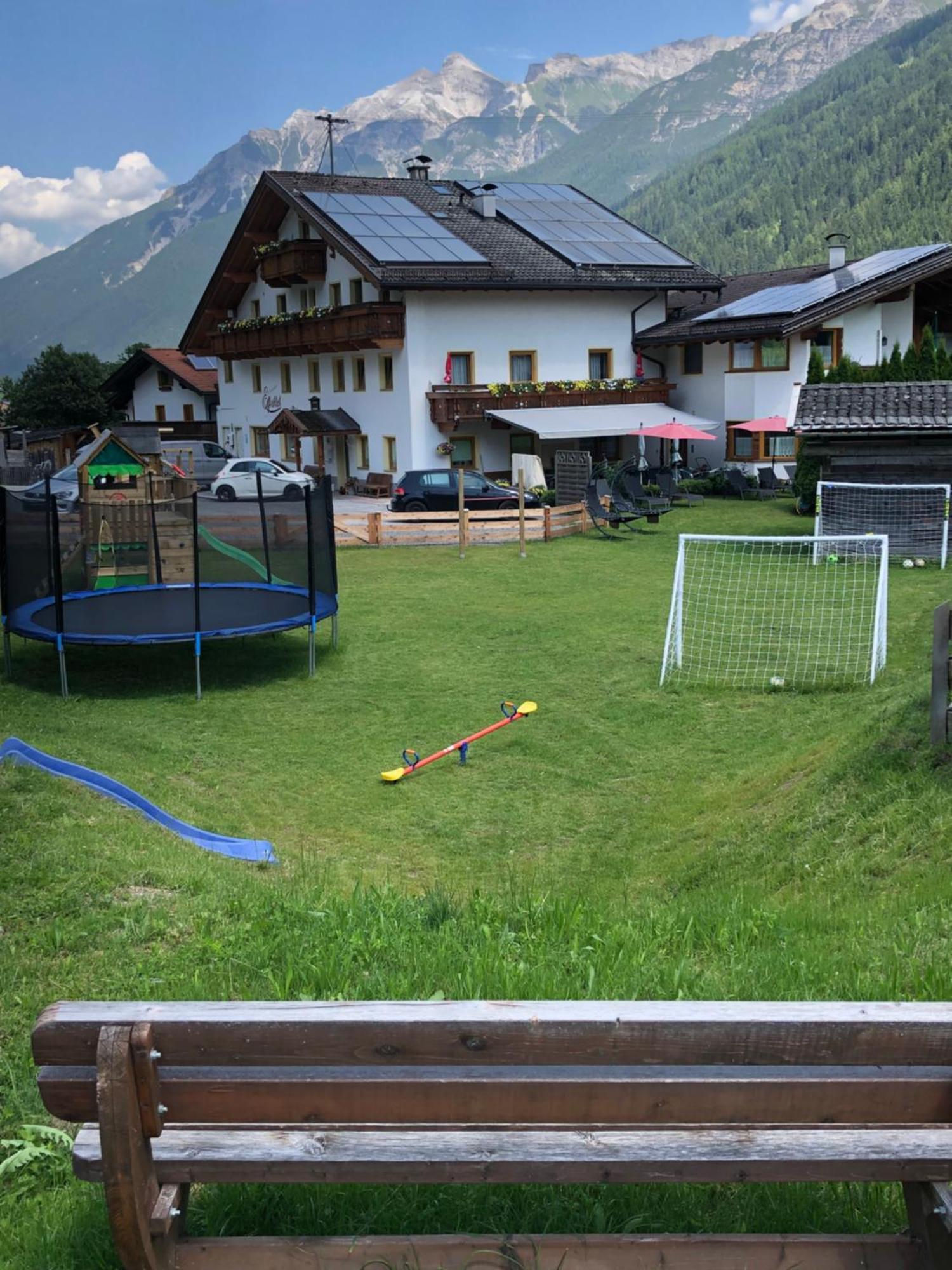 ניוסטיפט אים סטובאיטל Alpenpension Elferblick מראה חיצוני תמונה